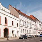  The former Oroslan Hotel (17th cen.), nowadays there is Hungarian National Theatre 
